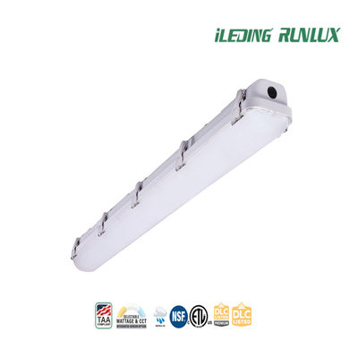 Extreme Temperature Durable LED Vapor Tight Light with Polycarbonate Housing